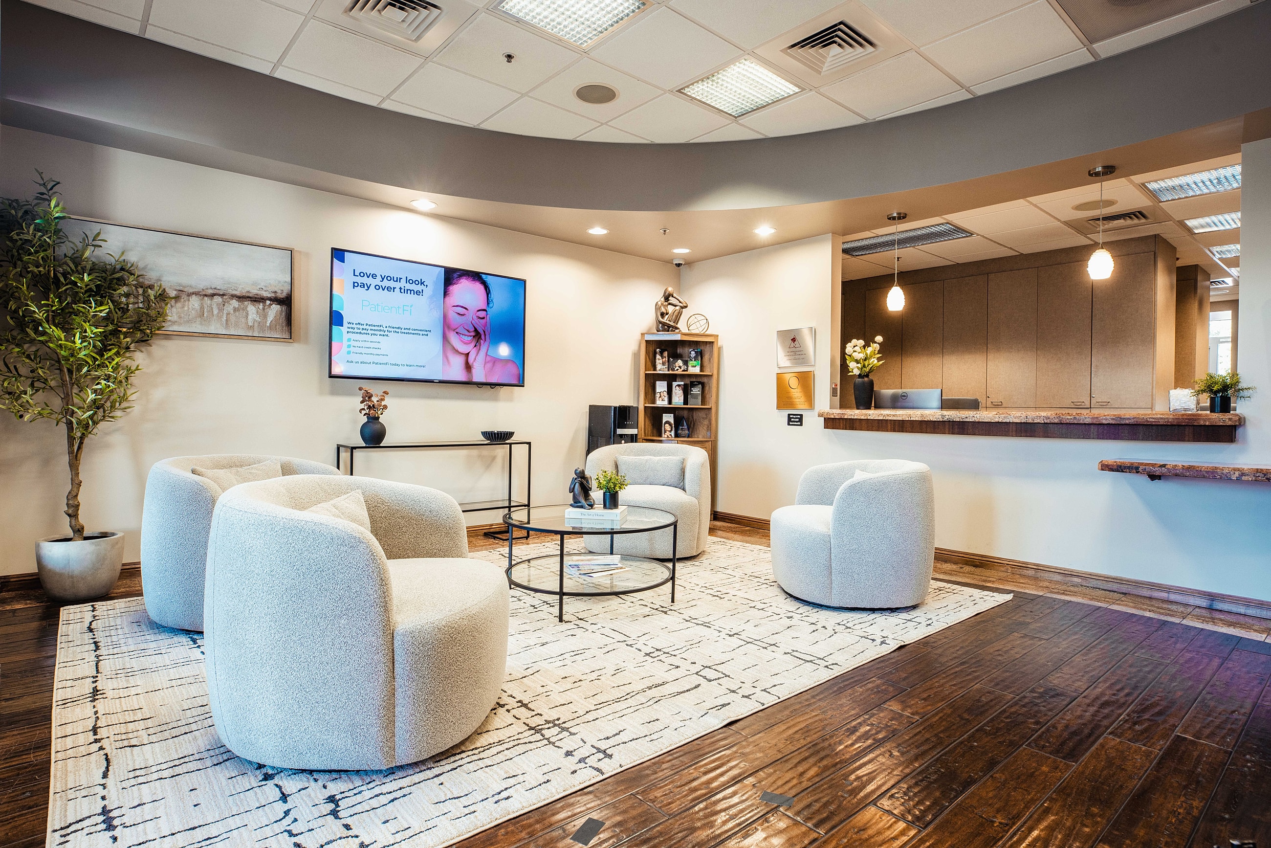 Stylish waiting area with comfortable seating.